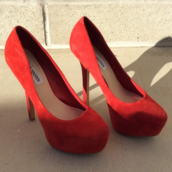 steve madden red suede heels